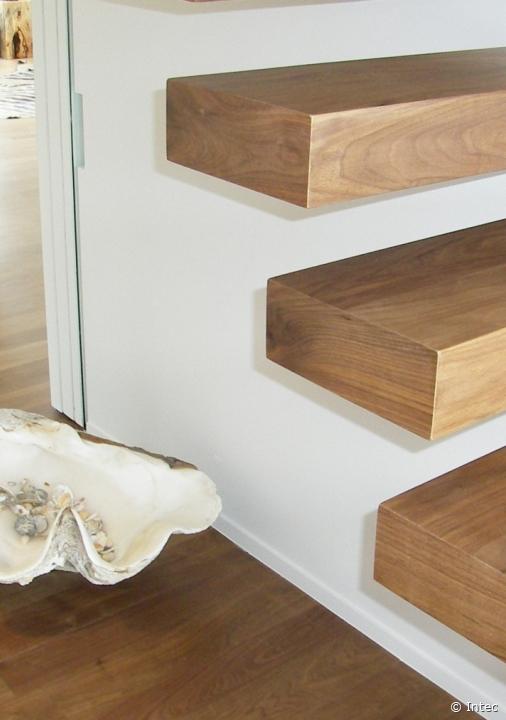 Floating wood staircase