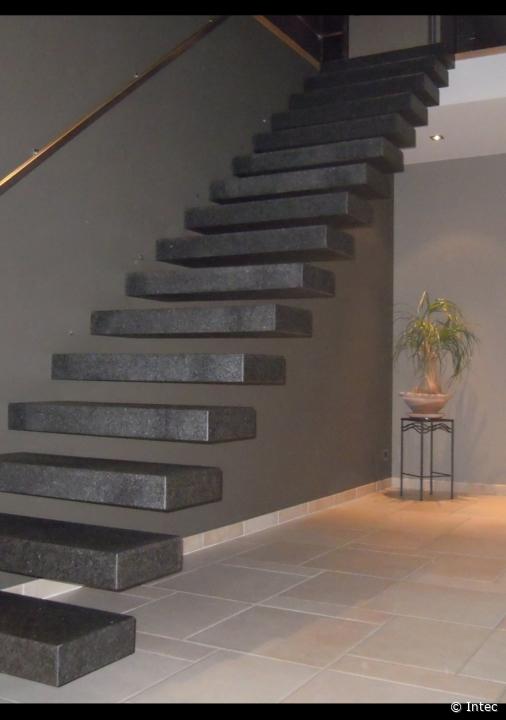 Floating stone staircase